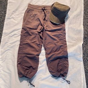 Cargo capri pants women’s, drawstrings,skimming,lightweight,active wear